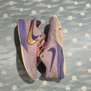 Nike Lebron 20 gold/purple size 13